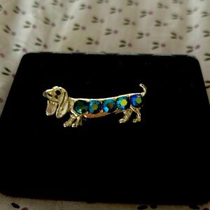 Vintage adorable, wienerdog, dachshund, iridescent rhinestone brooch or pin